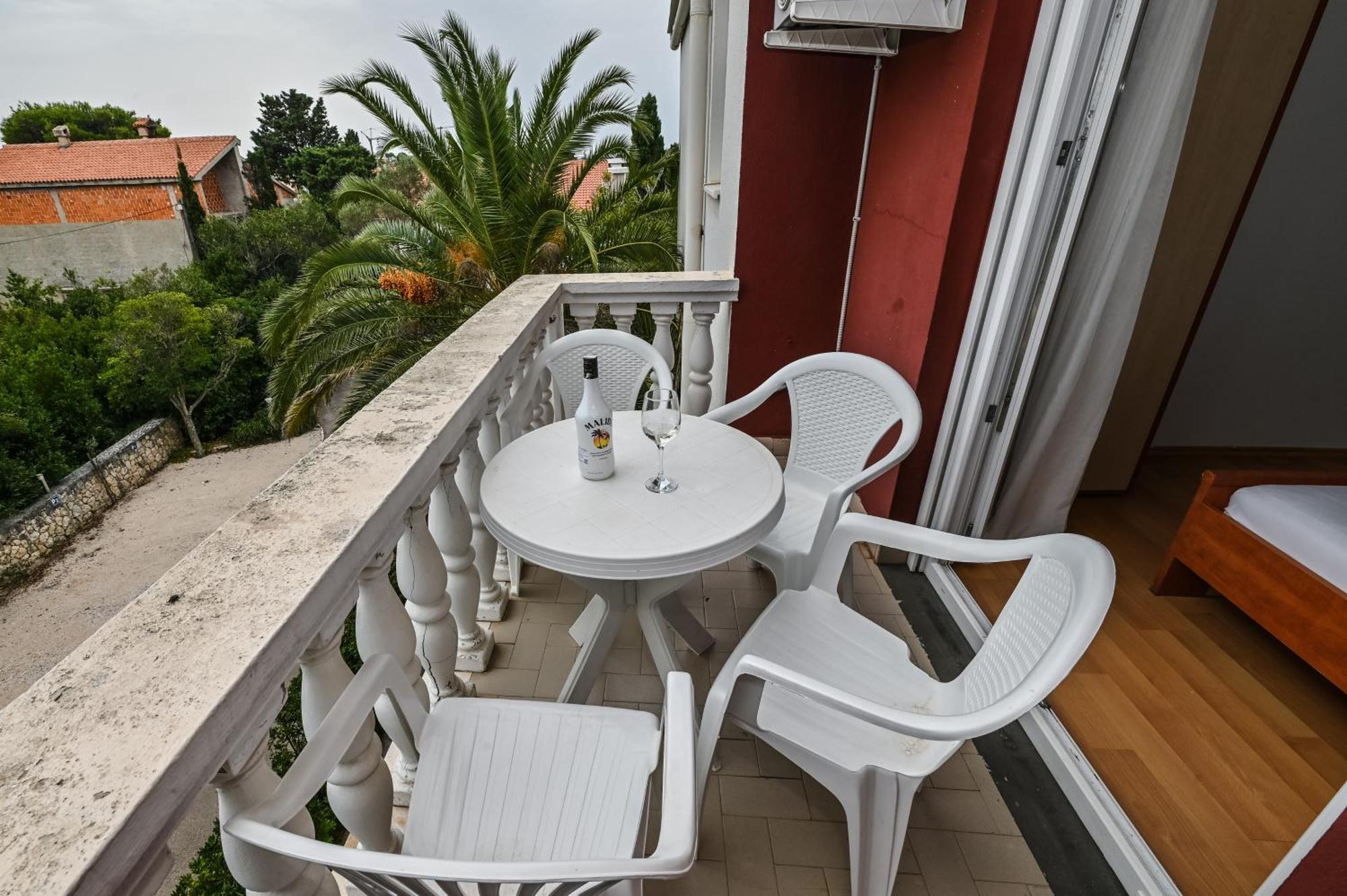 Seagull Pool Apartments & Studios Novalja Dış mekan fotoğraf
