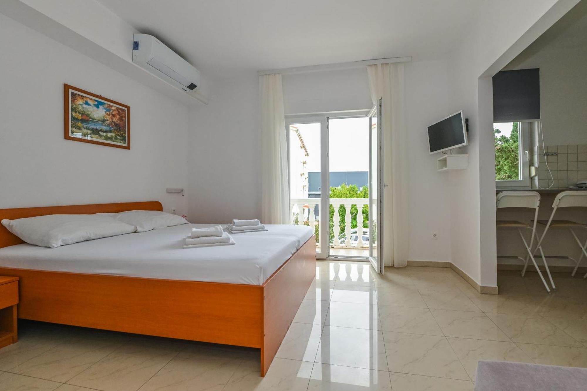Seagull Pool Apartments & Studios Novalja Dış mekan fotoğraf