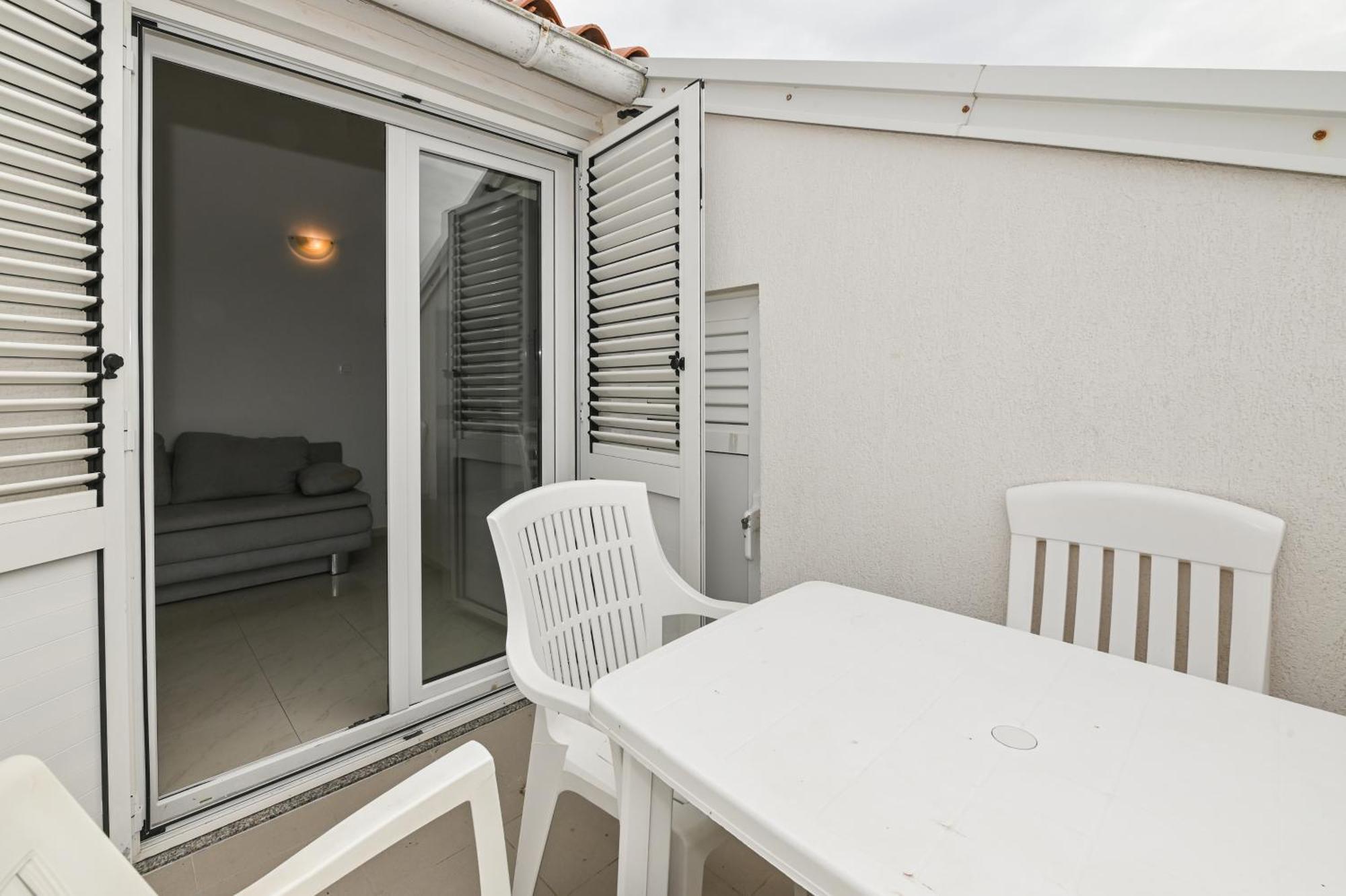 Seagull Pool Apartments & Studios Novalja Oda fotoğraf