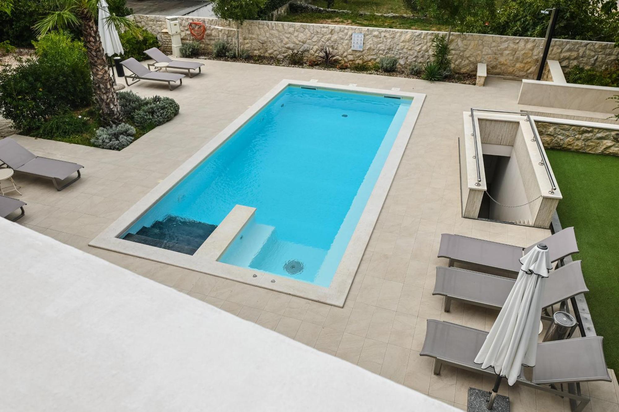 Seagull Pool Apartments & Studios Novalja Oda fotoğraf